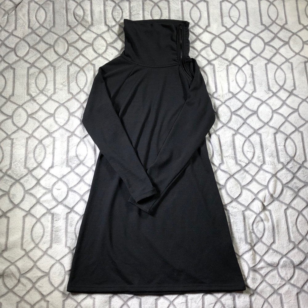 Black Neesha Cowl Neck Zipper Dress Size Small